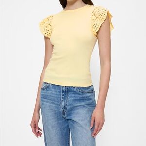 GAP Yellow Top w cute eyelet sleeves, Brand New with tag, XS
